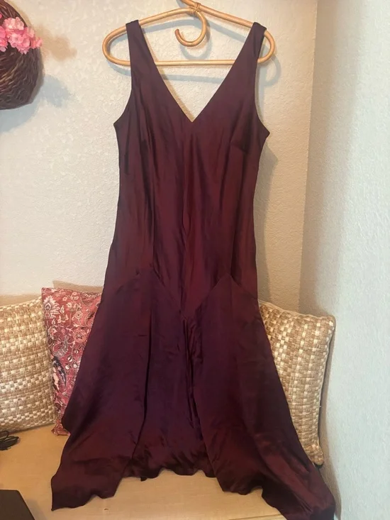 Lauren Ralph Lauren Women's 100%
Silk Slip Asymmetrical Dress in Deep Burgundy - Picture 12 of 15
